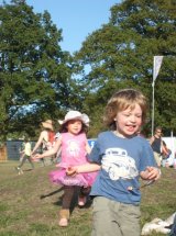 kids run free at festival #wildtime